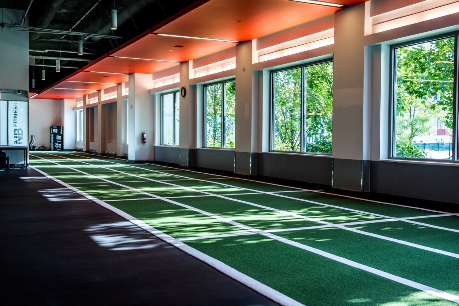 Full-facility operation for clubs and complexes.
